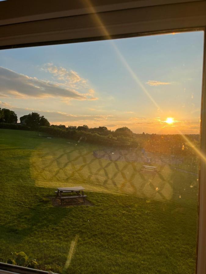 Park View Cottage Liversedge Екстериор снимка